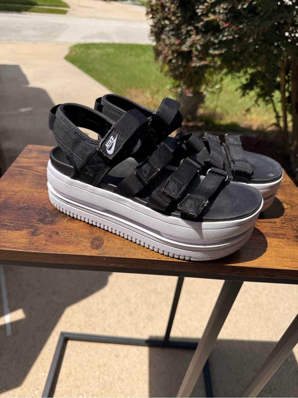 Nike Black and White Women’s Platform Sandals